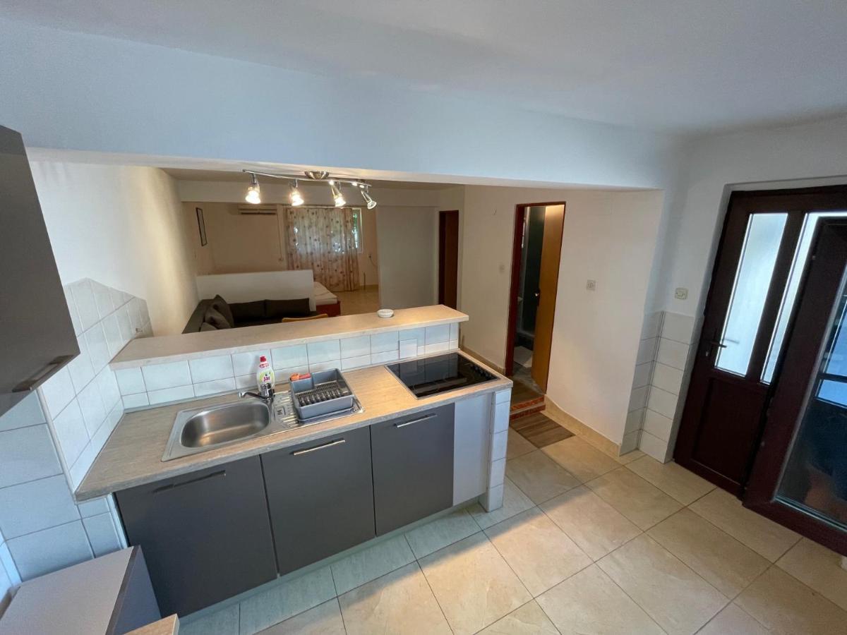 Apartment Victoria สตาราบัชกา ภายนอก รูปภาพ